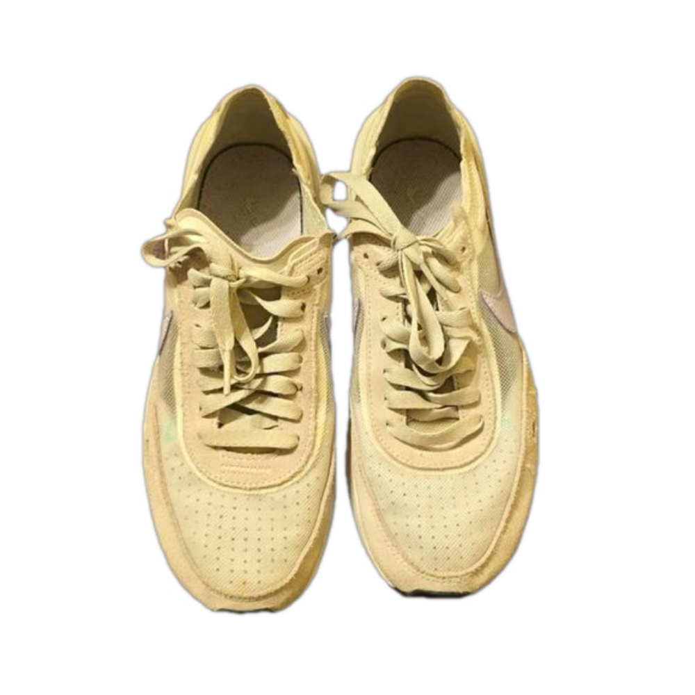 Nike Waffle One Size 7 running shoes with lavender swoosh.